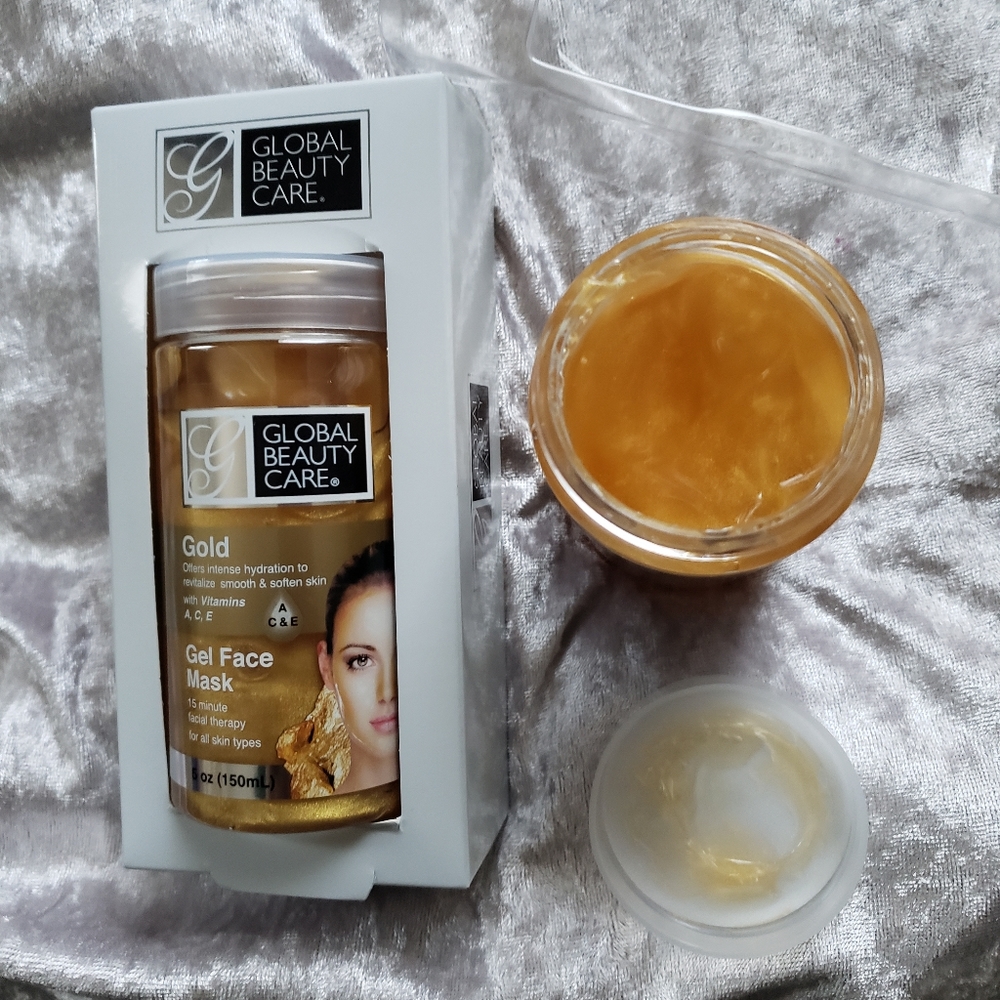 Global Beauty Care Gold Gel Face Mask